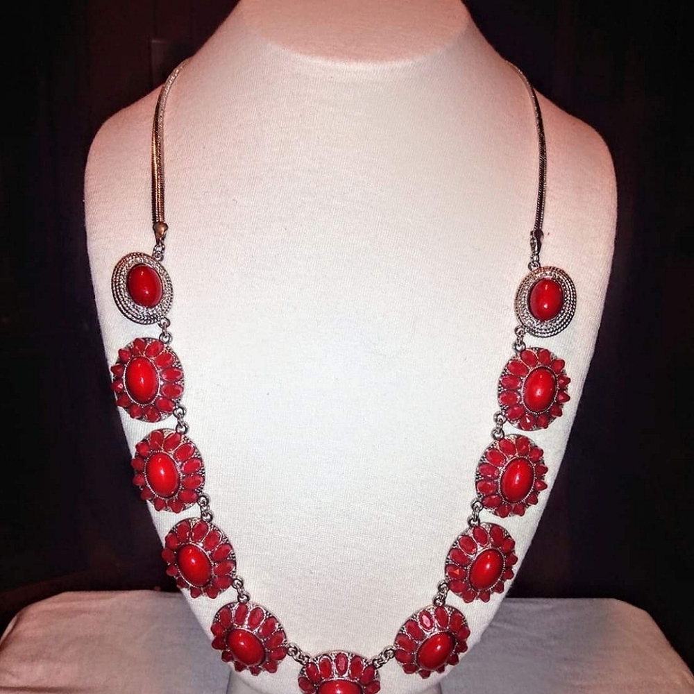 Red Garnet Silver Jewel Necklace